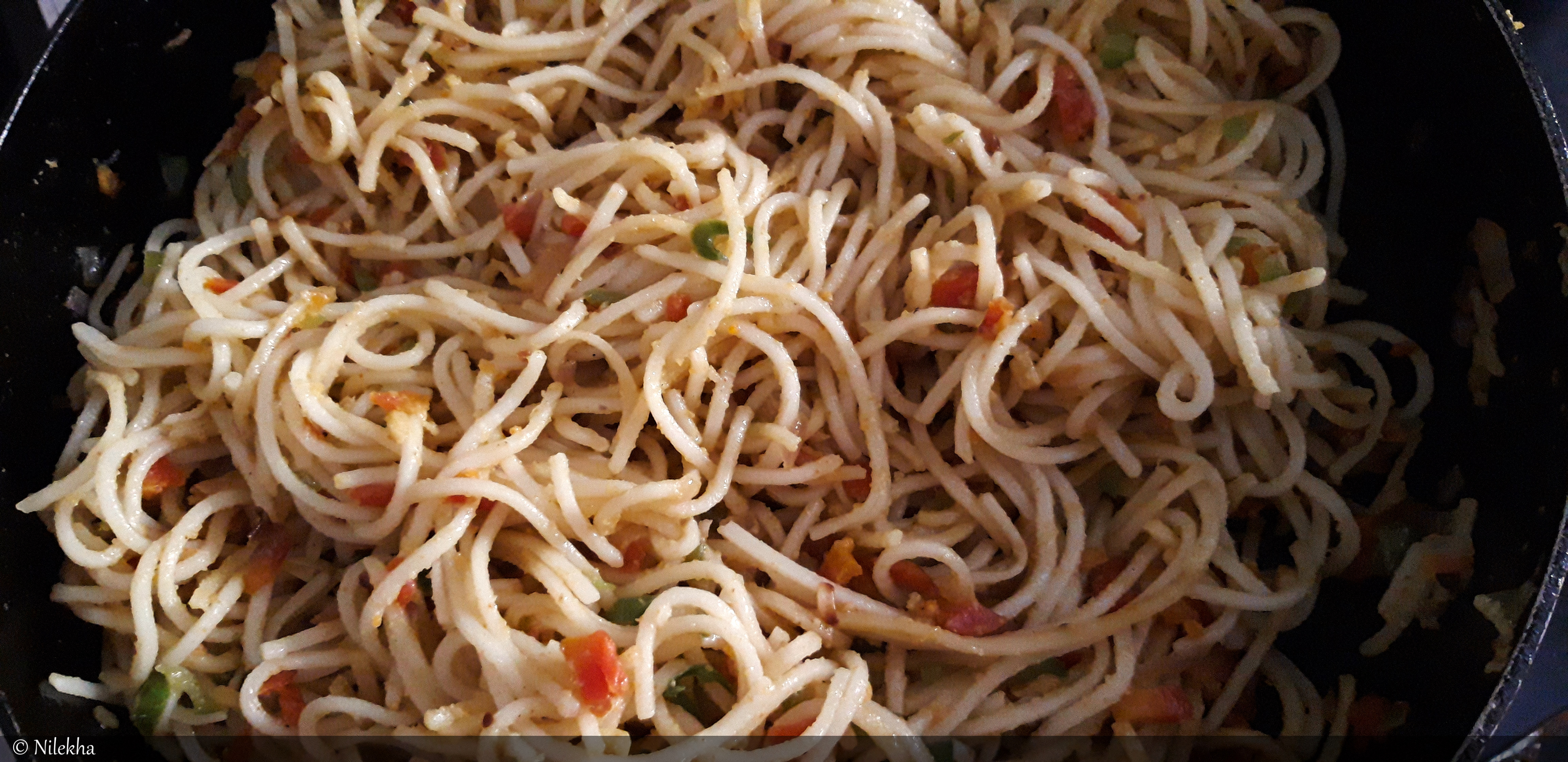 Delicious Hakka Noodles: Right from my Kitchen wok